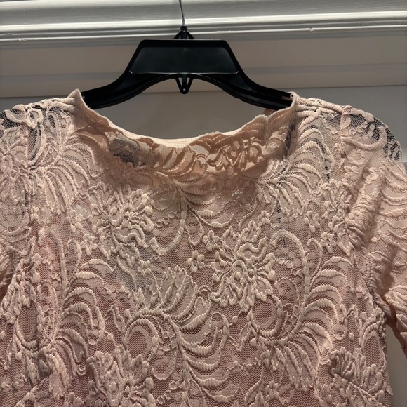 NWT Light Pink Lace Bodycon Mini Dress. - Picture 2 of 11